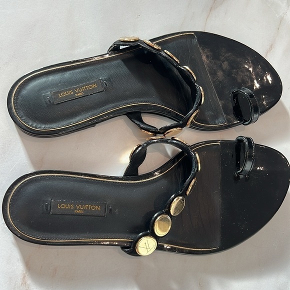 Louis Vuitton Socialite Sandal! - Picture 7 of 12